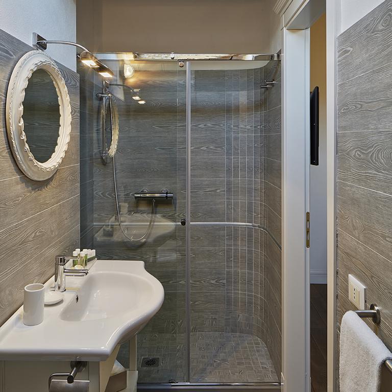 M Club De Luxe B&B Равена Екстериор снимка