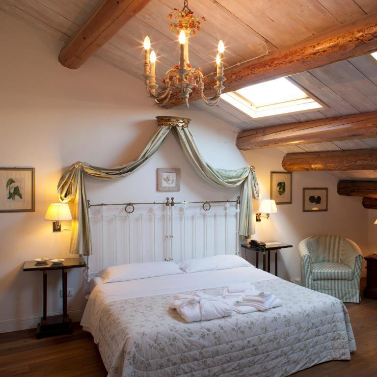M Club De Luxe B&B Равена Стая снимка