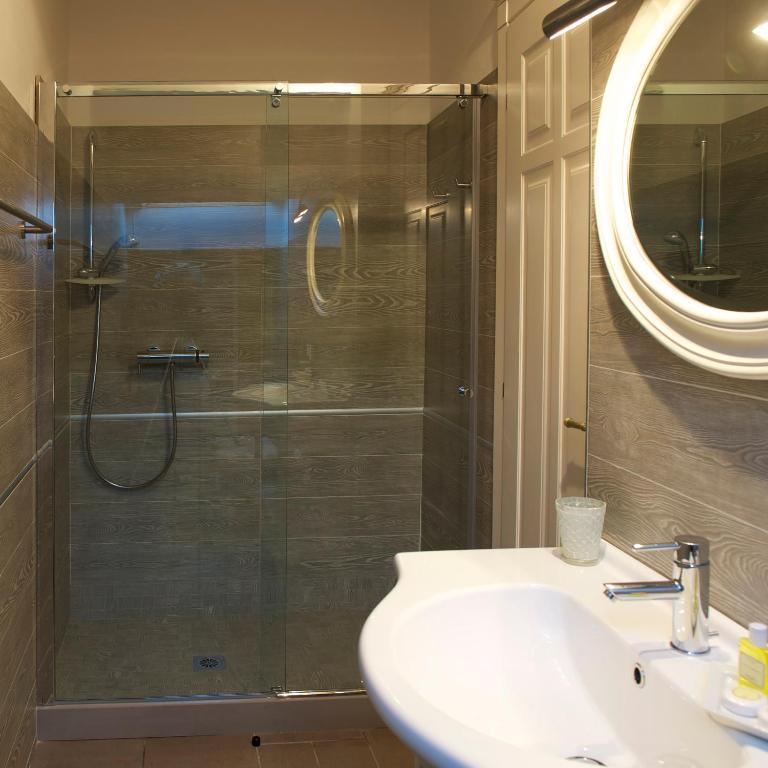 M Club De Luxe B&B Равена Стая снимка